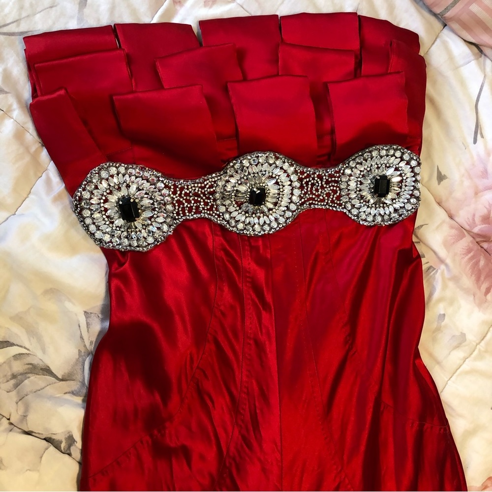 Red Embellished Mermaid Party dress - Picture 2 of 12